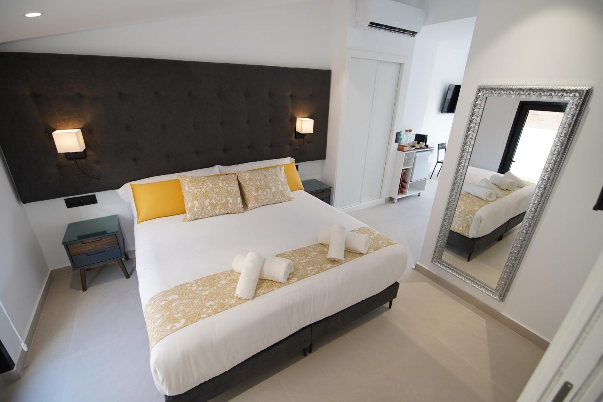Bet Apartments - Suites Puerto Valencia Ngoại thất bức ảnh