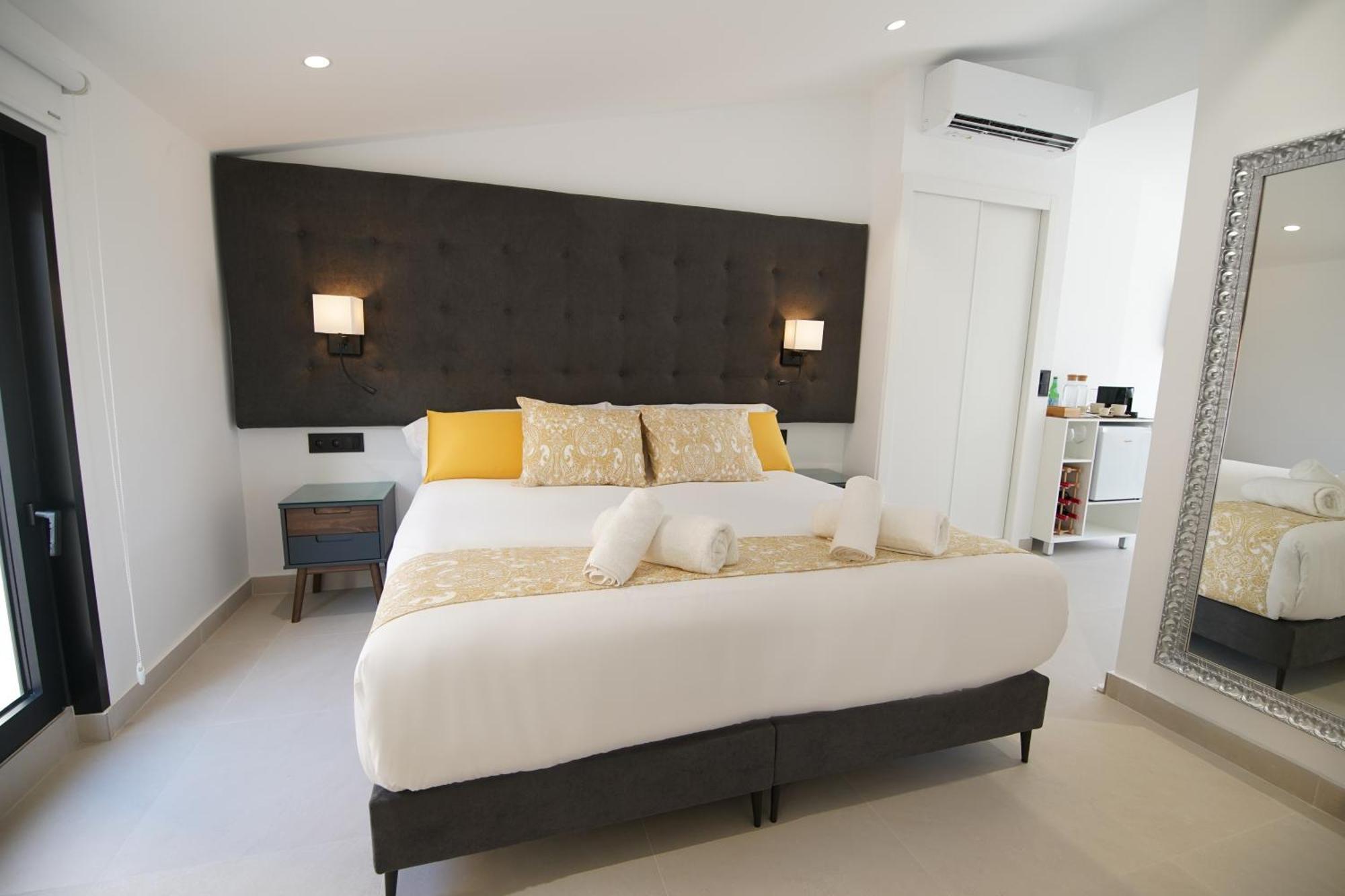 Bet Apartments - Suites Puerto Valencia Ngoại thất bức ảnh